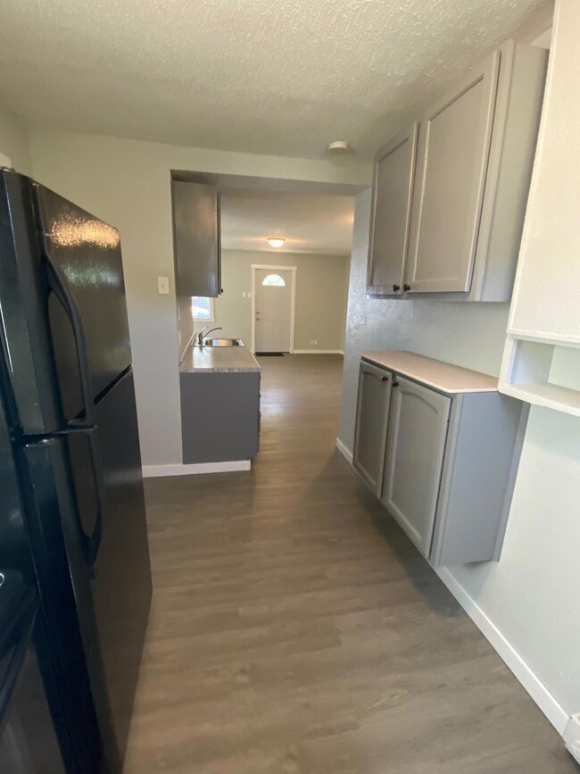 855 Broadway St unit B, Hammond, WI 54015 - photo 4