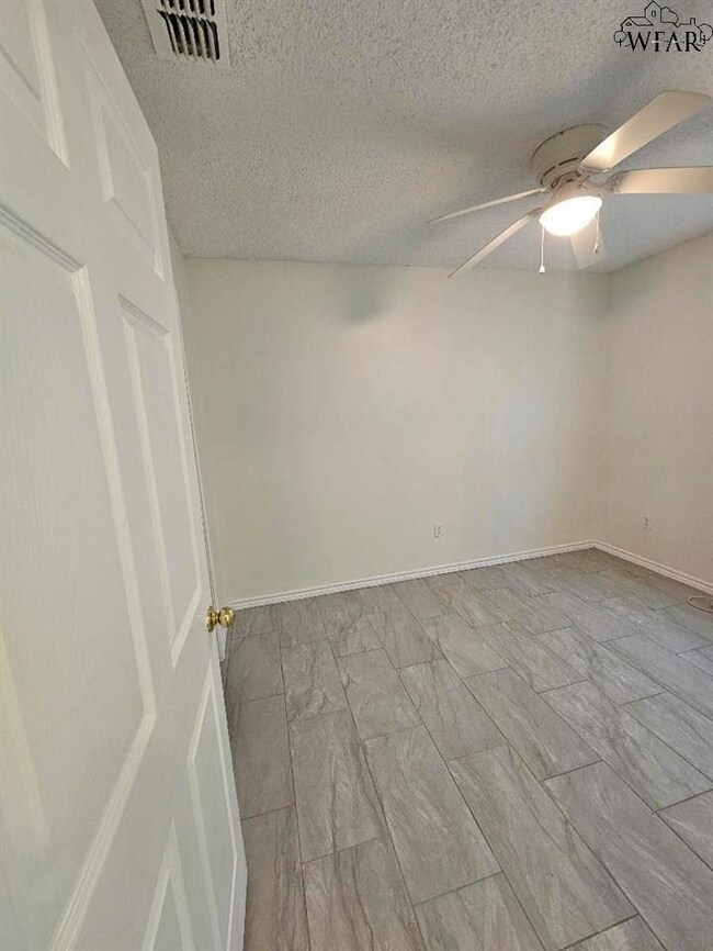 1608 30th St, Wichita Falls, TX 76302 - photo 5