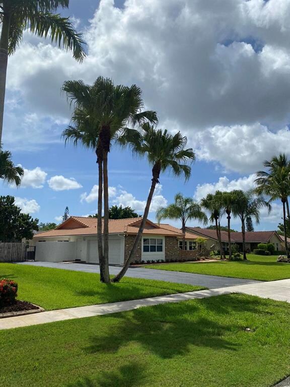 22220 Waterside Dr, Boca Raton, FL 33428 - photo 2