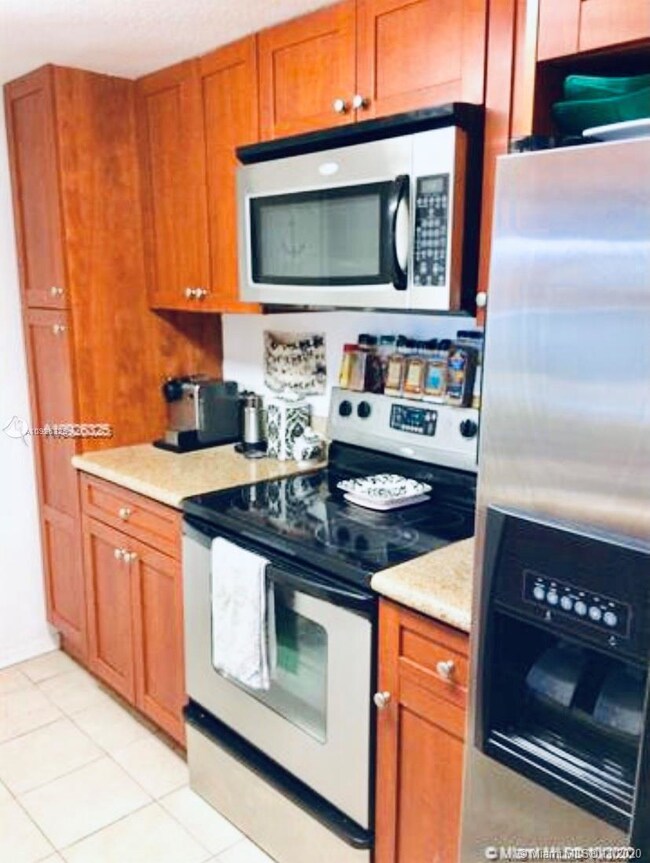 Havana Lofts Condo unit 604, Miami, FL 33128 - photo 4