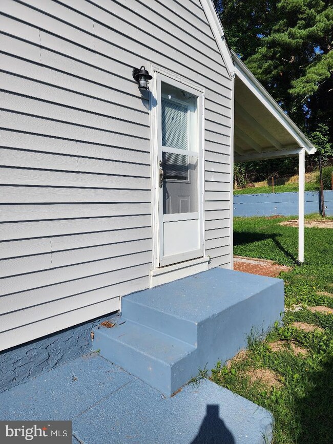 1308 Dunwoody Ave, Oxon Hill, MD 20745 - photo 4