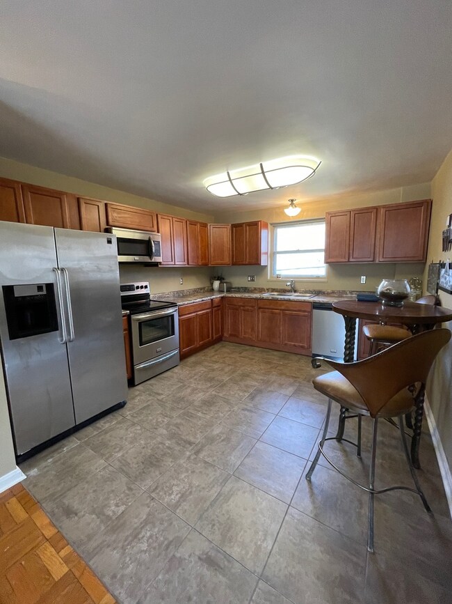 1502 S Race St unit 4, Urbana, IL 61801 - photo 4