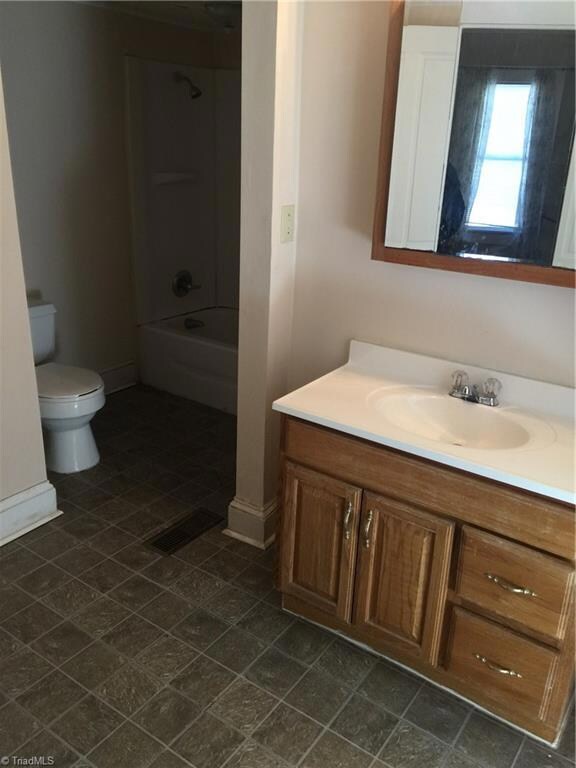 528 Columbia Ave, Ramseur, NC 27316 - photo 7