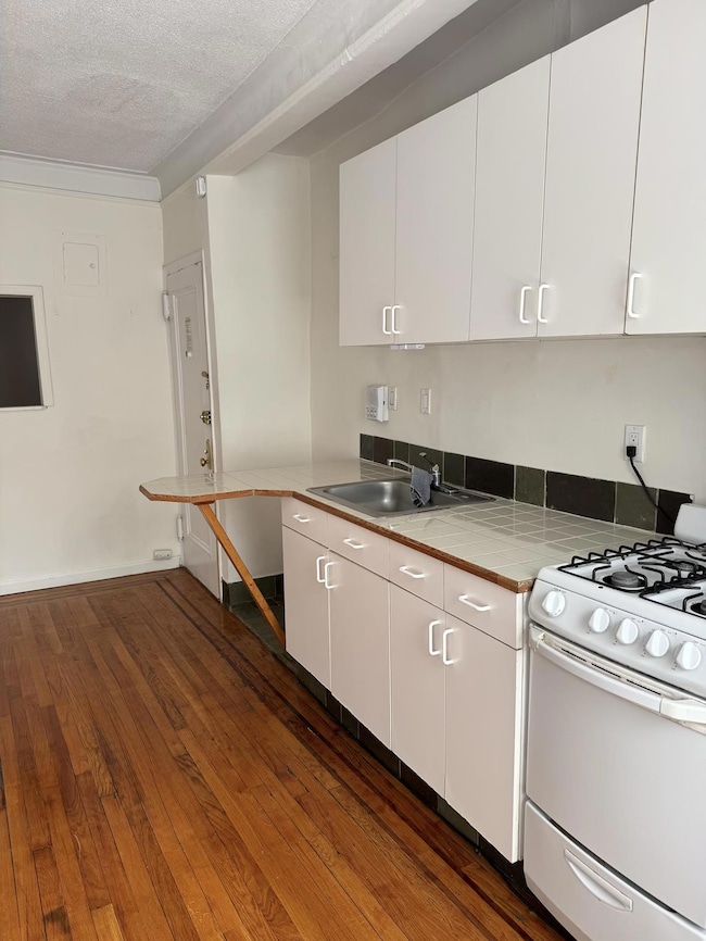 224 E 95th St unit 5D, New York, NY 10128 - photo 3
