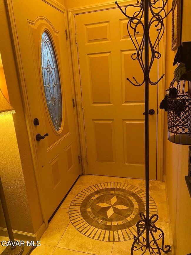 1844 E Avenue j2 unit 4, Lancaster, CA 93535 - photo 4