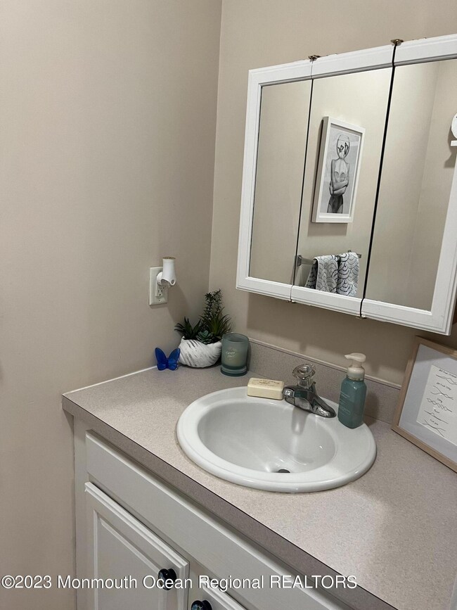 315 Newark Ave unit 3, Bradley Beach, NJ 07720 - photo 5