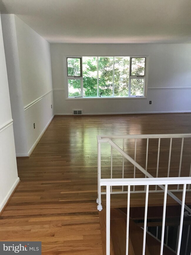 14204 Arctic Ave, Rockville, MD 20853 - photo 2