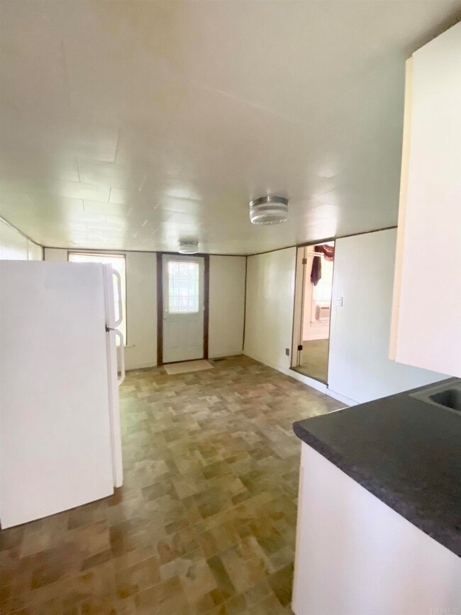 1313 5th St, Covington, IN 47932 - photo 5