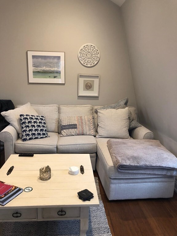 591 E 6th St unit 3, Boston, MA 02127 - photo 4