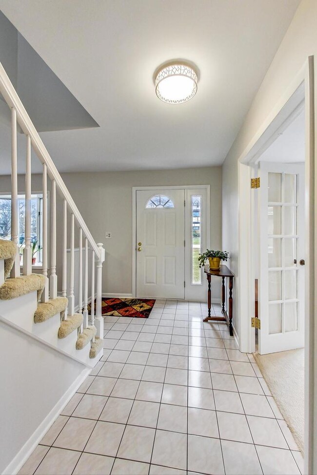 10116 Potter Rd, Des Plaines, IL 60016 - photo 3