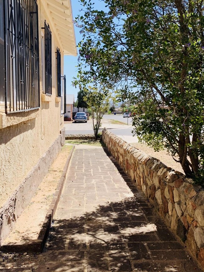 3003 Morehead Ave, El Paso, TX 79930 - photo 6