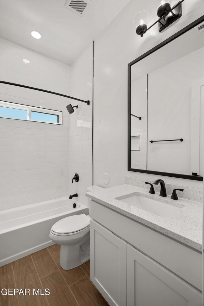 12813 Fredricksburg-8