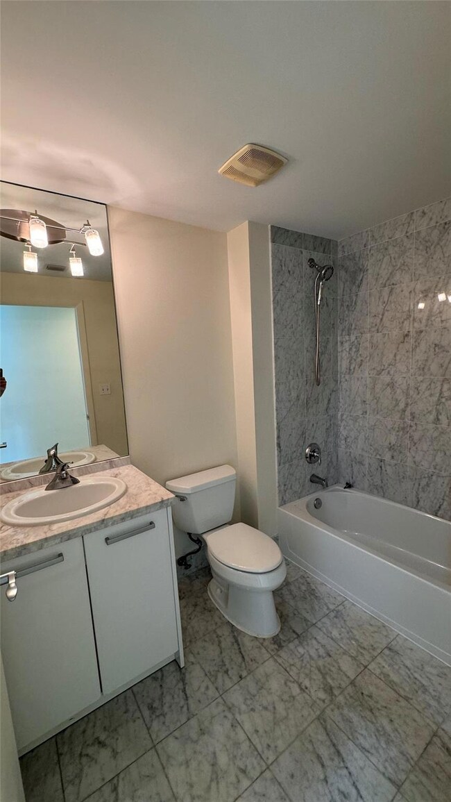 Vizcayne unit 3208, Miami, FL 33132 - photo 6