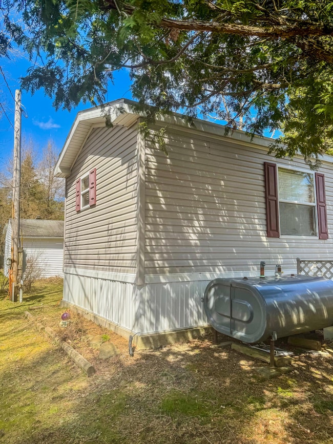 42 sparrow dr-6