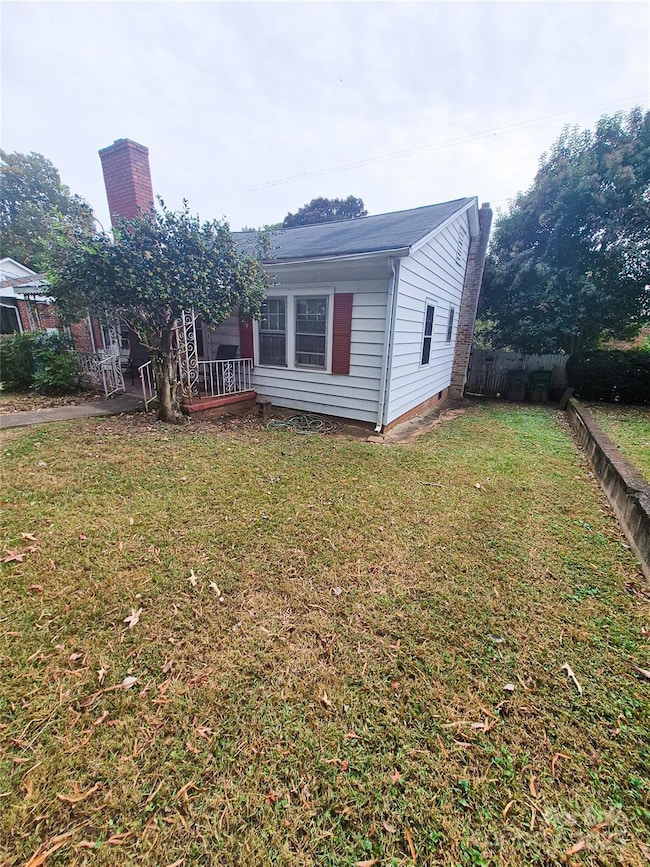 2015 St Paul St, Charlotte, NC 28216 - photo 2