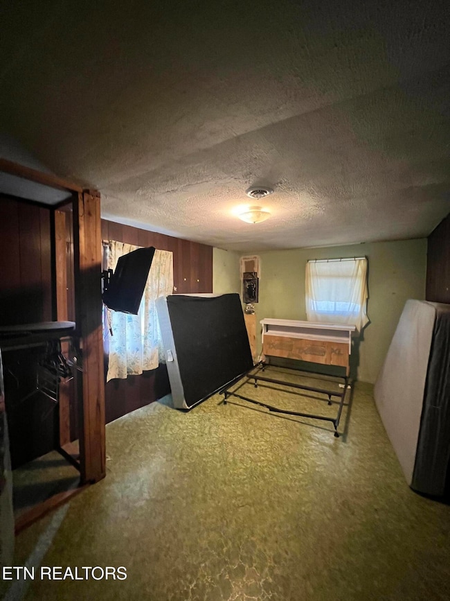 F9EF4EC7-A3E9-419A-A8AB-79CFF7B46FD1