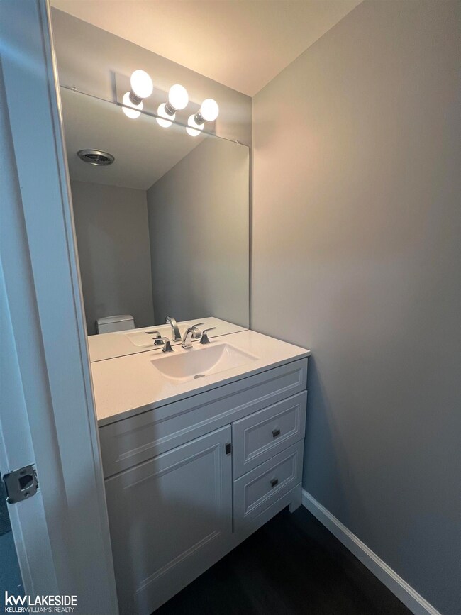 4460 15 Mile Rd, Sterling Heights, MI 48310 - photo 6