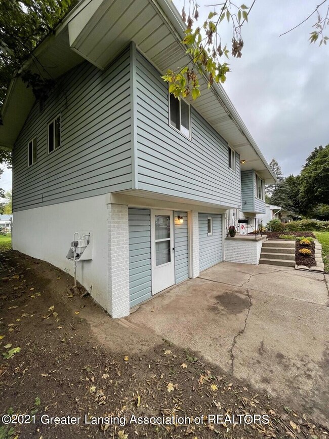 4008 Wainwright Ave, Lansing, MI 48911 - photo 4