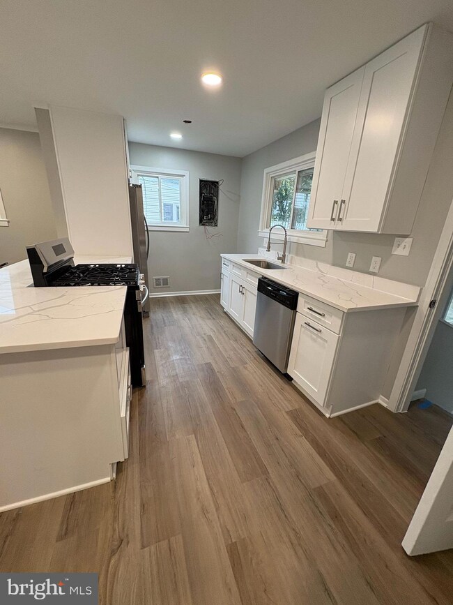 409 Greenhill Ave, Laurel, MD 20707 - photo 3