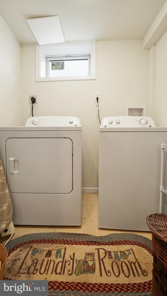 10037 Dubarry St, Glenn Dale, MD 20769 - photo 7