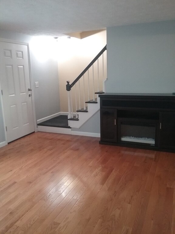 28 Lebanon St, Worcester, MA 01603 - photo 7