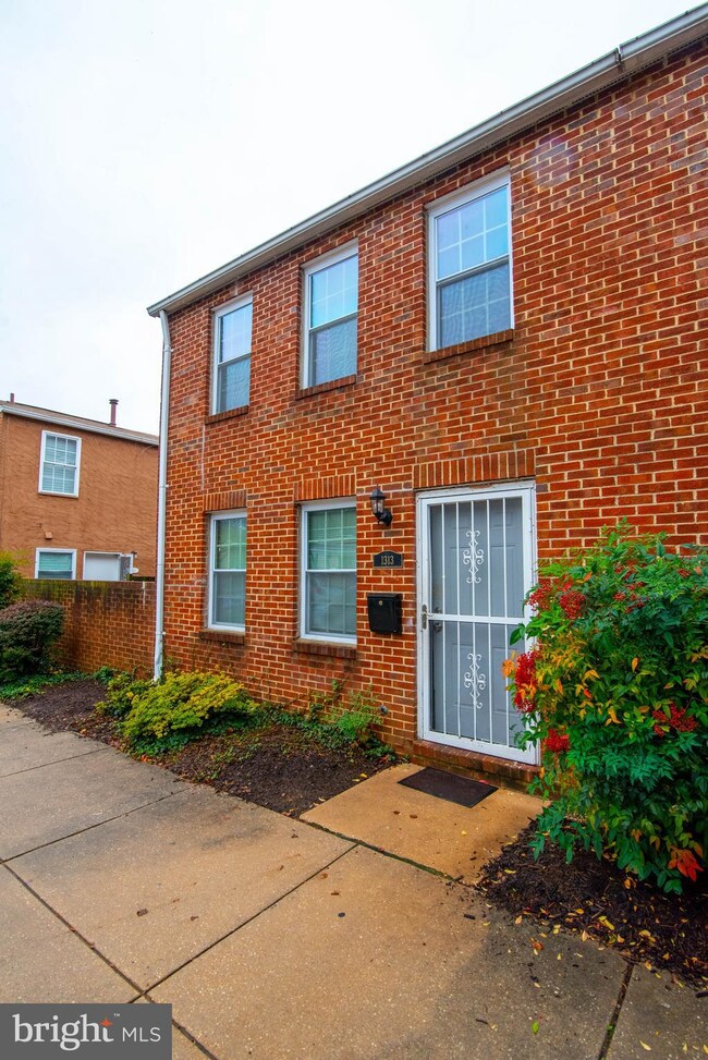 1313 Ashland Ave, Baltimore, MD 21205 - photo 2