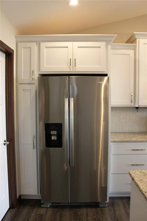 1707 Bobcat Dr NW, Cedar Rapids, IA 52405 - photo 5