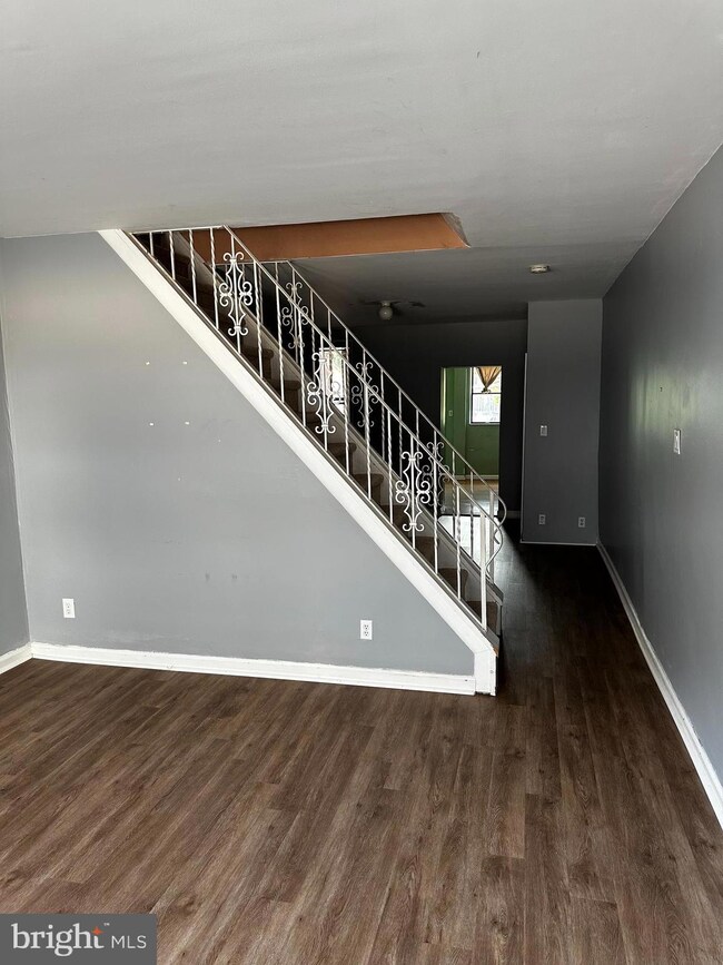 212 Baldwin St, Philadelphia, PA 19127 - photo 2