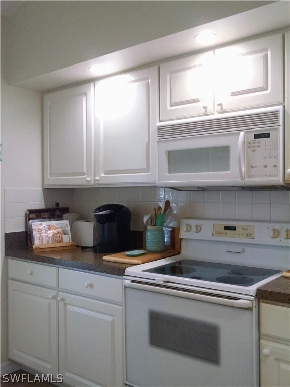 Raised Panal Kitchen Cabinets