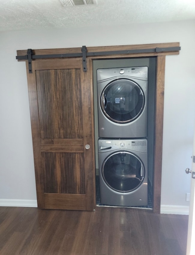 6918 Irvington Blvd unit B, Houston, TX 77022 - photo 3