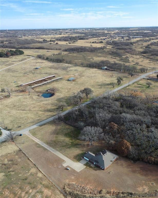 801 Scarlett Rd, Weatherford, TX 76087 - photo 2