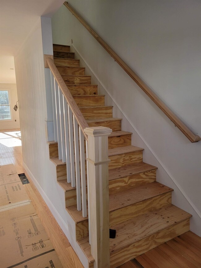 3 Linwood St, Nashua, NH 03060 - photo 5