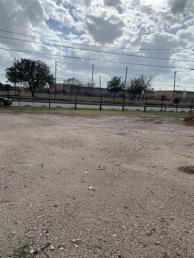 4115 Kelley St, Houston, TX 77026 - photo 6