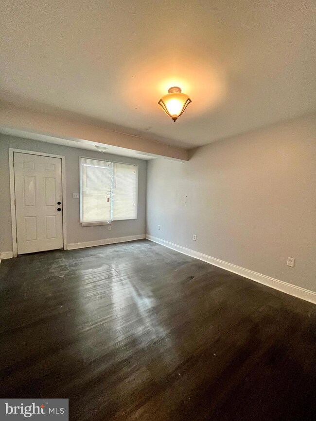 1228 E 22nd St, Wilmington, DE 19802 - photo 3