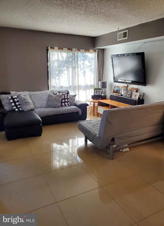 8607C Village Way, Alexandria, VA 22309 - photo 2