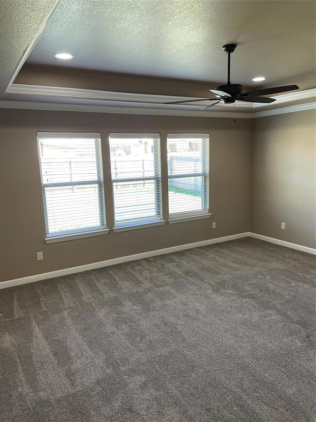 3215 Windcrest Dr, Granbury, TX 76049 - photo 6