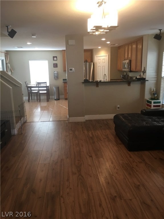 8365 Golden Amber St, Las Vegas, NV 89139 - photo 3