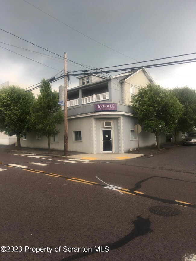 119 Harrison St, Dunmore, PA 18512 - photo 6