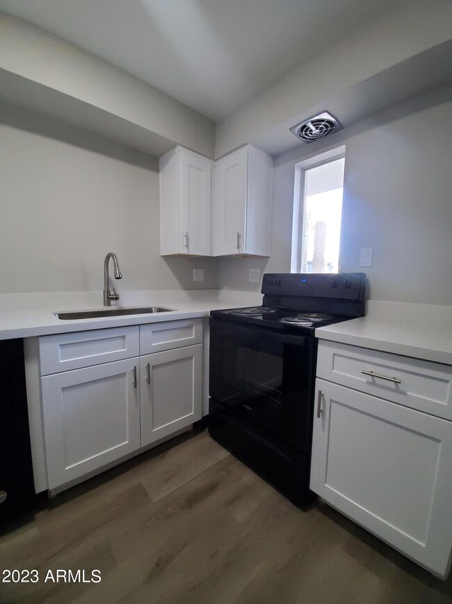 407 N Williams unit 3, Mesa, AZ 85203 - photo 5