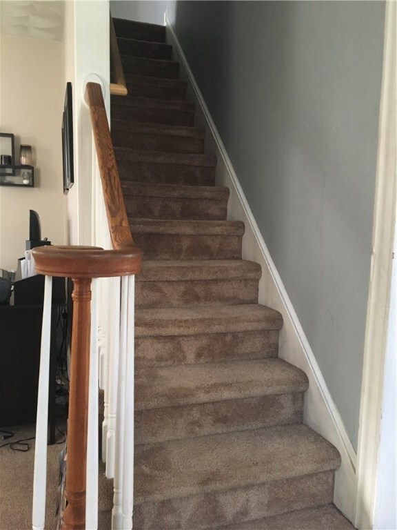 115 Chaplin St, Pawtucket, RI 02861 - photo 2