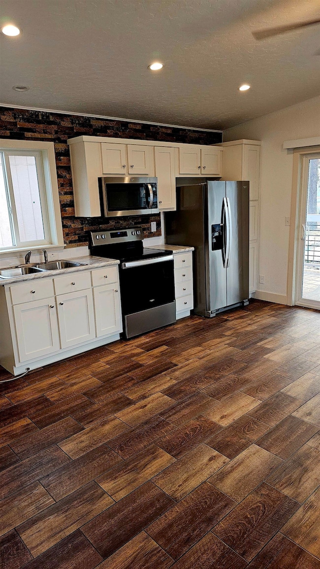 5 Columbia Dr unit 2, Kettle Falls, WA 99141 - photo 6