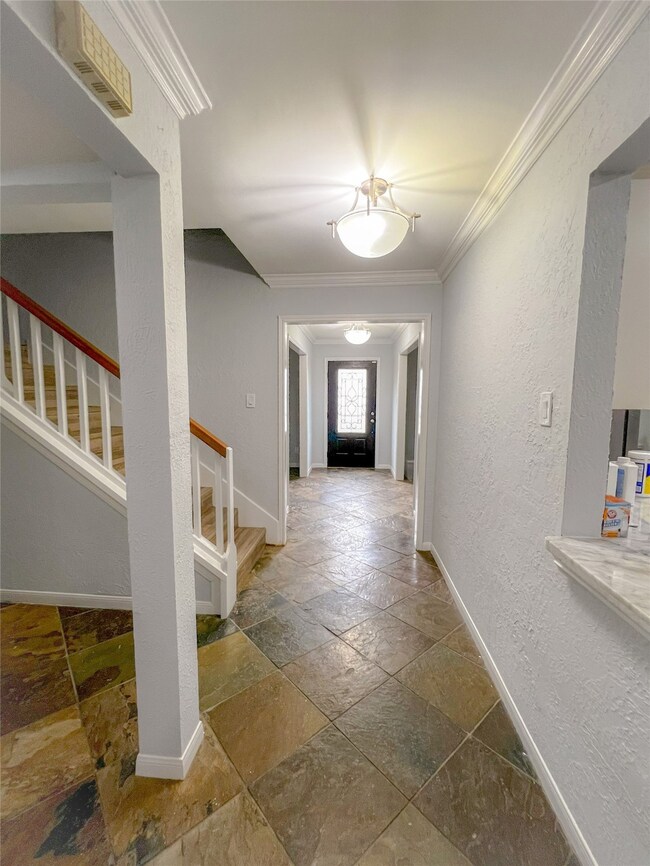 14335 Still Meadow Dr, Houston, TX 77079 - photo 4