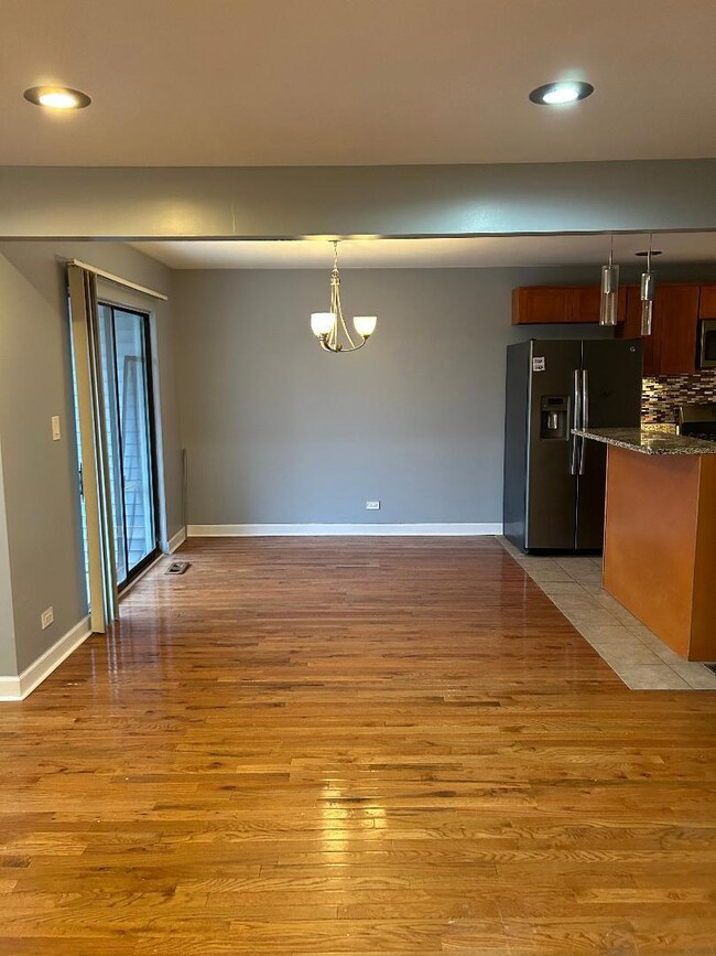 3532 Golfview Dr, Hazel Crest, IL 60429 - photo 4