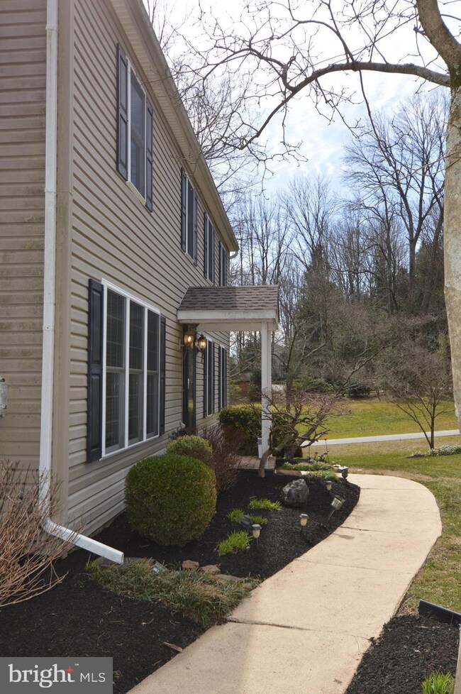 125 Marlbrooke Way, Kennett Square, PA 19348 - photo 3