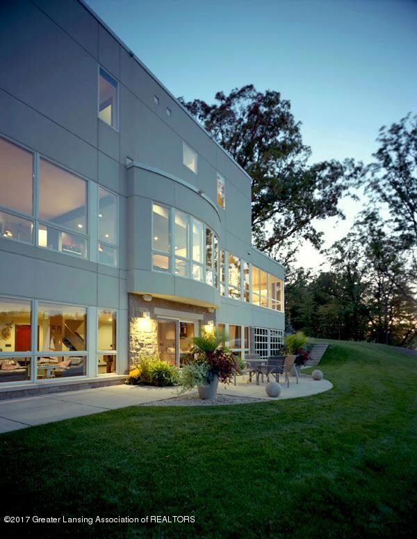 2222 Moores River Dr, Lansing, MI 48911 - photo 4