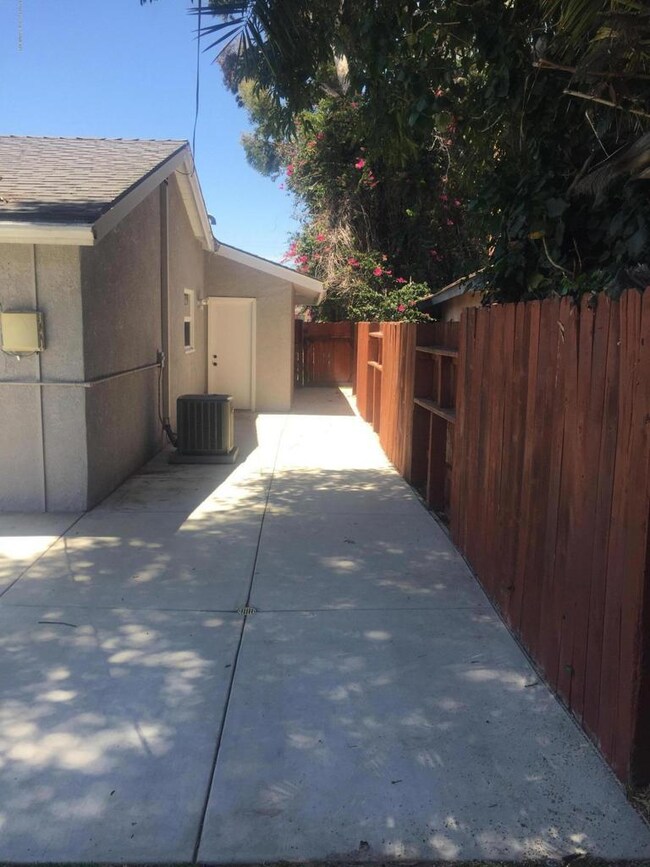 20ABC8F8-904B-40A9-8858-85A169EDB316