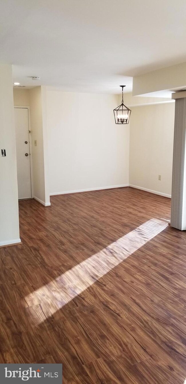 10547 Twin Rivers Rd unit C1, Columbia, MD 21044 - photo 4