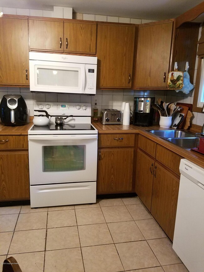 118 Stag Ct, Bushkill, PA 18324 - photo 7