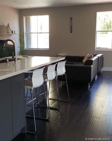 11217 NW 47th Ln, Doral, FL 33178 - photo 2