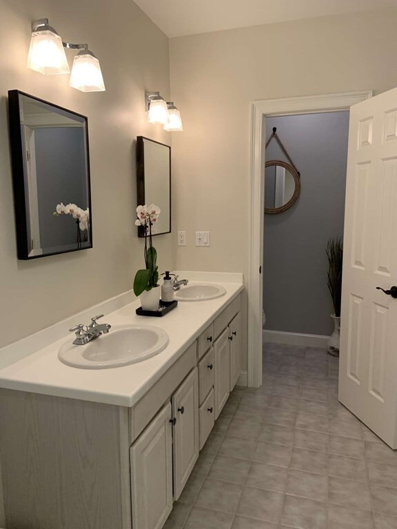 49 Tilden Commons Dr, Quincy, MA 02171 - photo 5